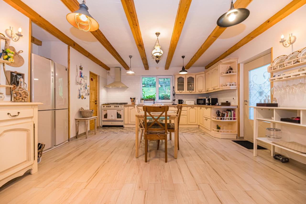 Home Alone Brasov Ngoại thất bức ảnh