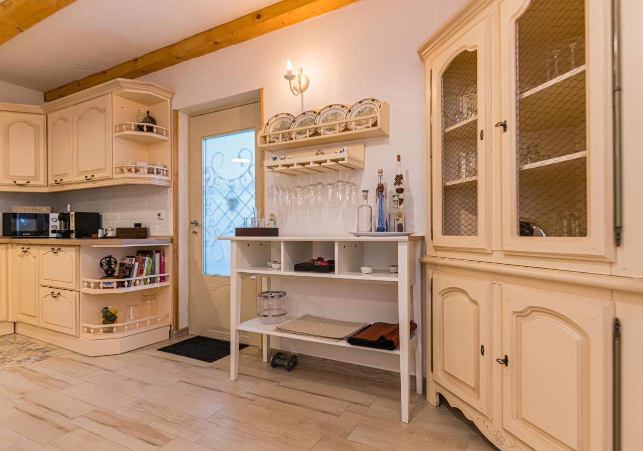 Home Alone Brasov Ngoại thất bức ảnh