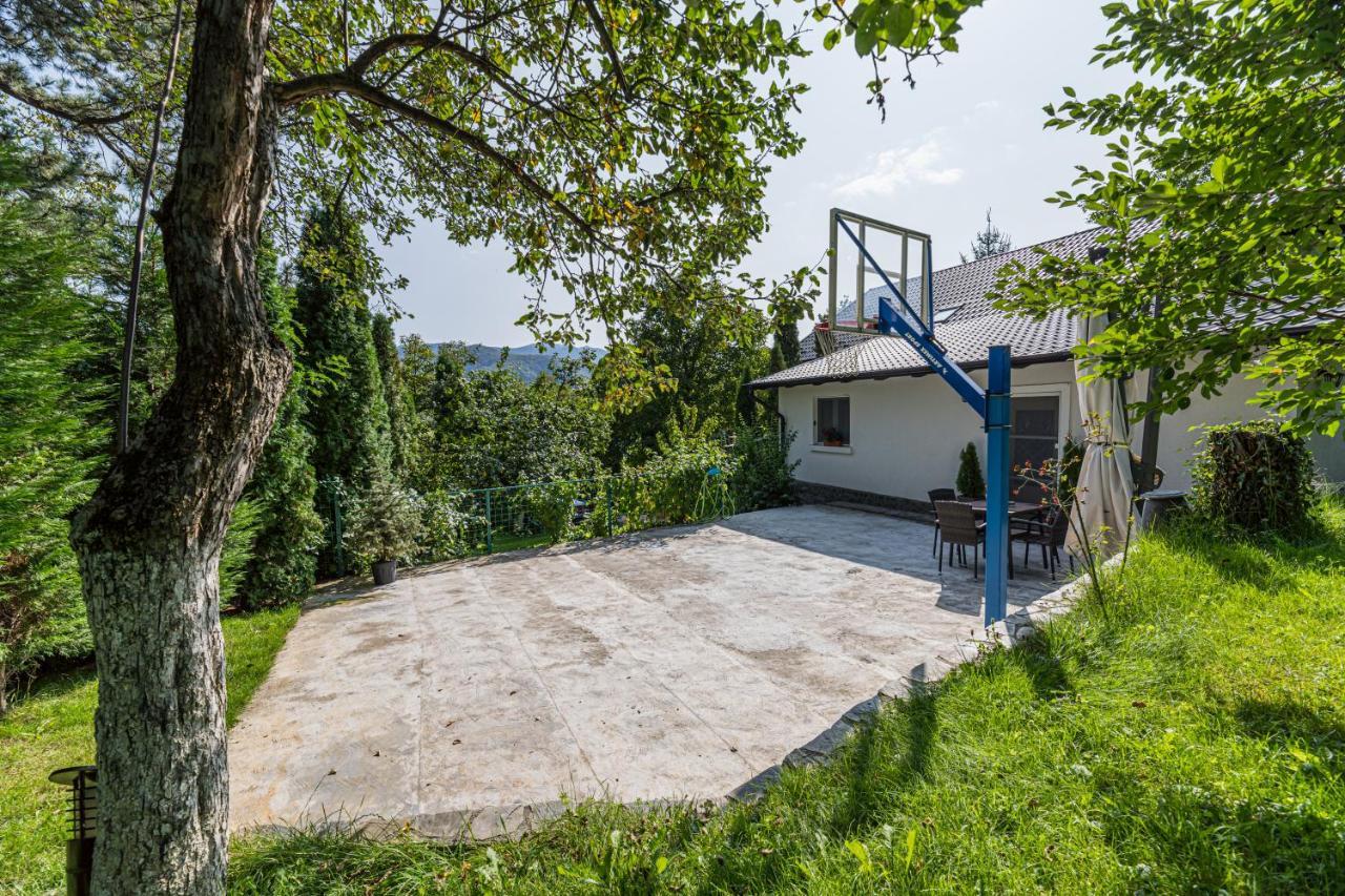 Home Alone Brasov Ngoại thất bức ảnh