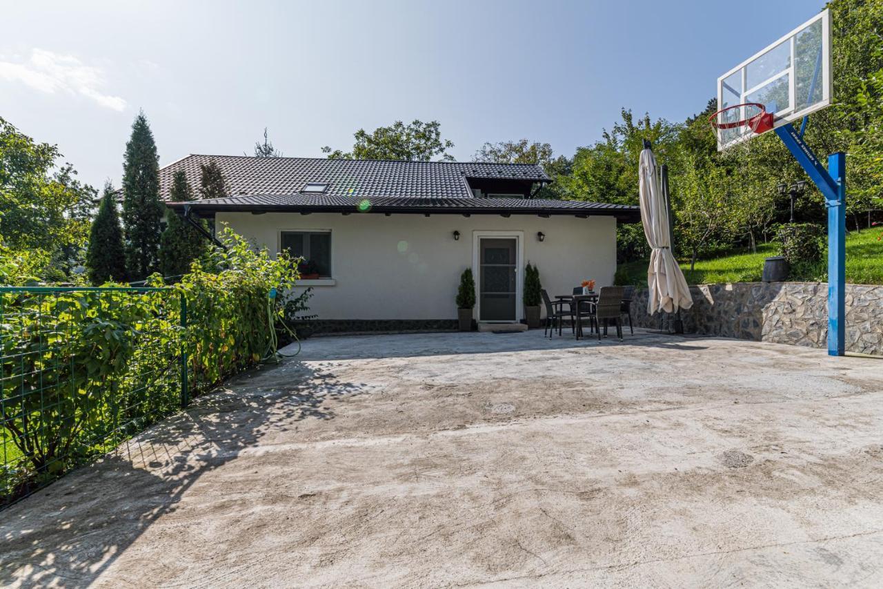 Home Alone Brasov Ngoại thất bức ảnh